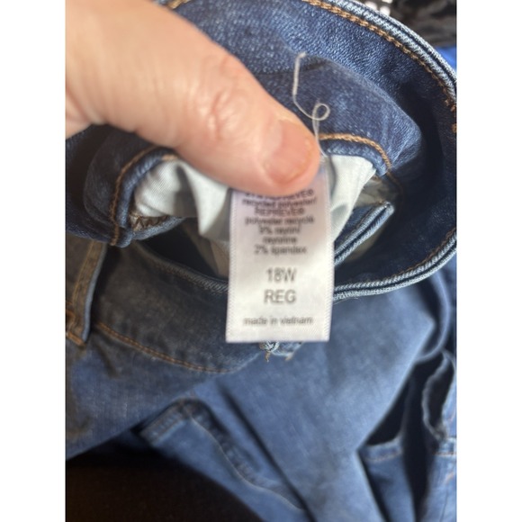 M Jeans By Maurice Women's Straight Leg Medium Wash Denim Jeans Plus 18W - Picture 8 of 8